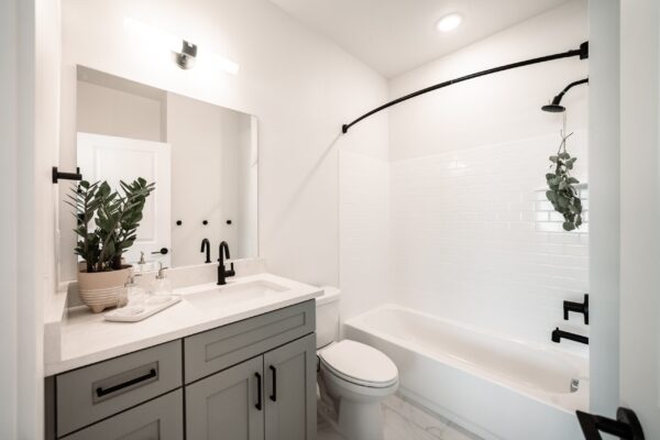 Modernly Designed Townhouse Bathroom